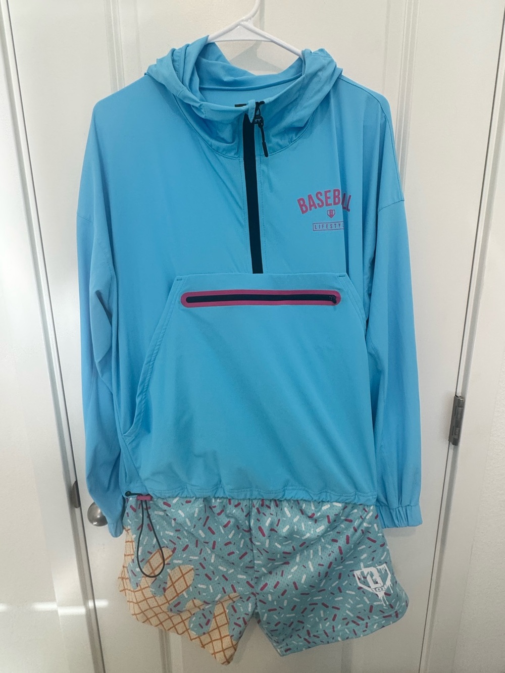 Like New Baseball Lifestyle 101 Premium Windbreaker & Ice Cream Shorts